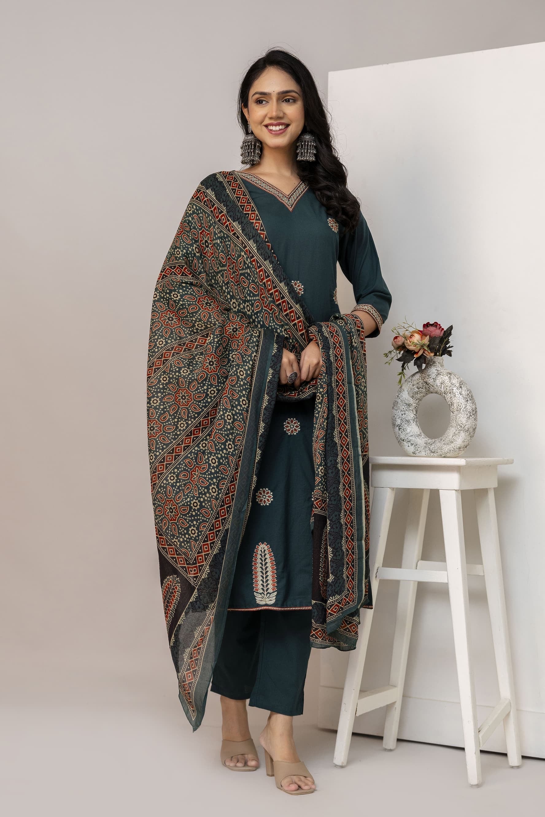 Elegant Blue V-Neck Kurti Set with Dupatta and Pant