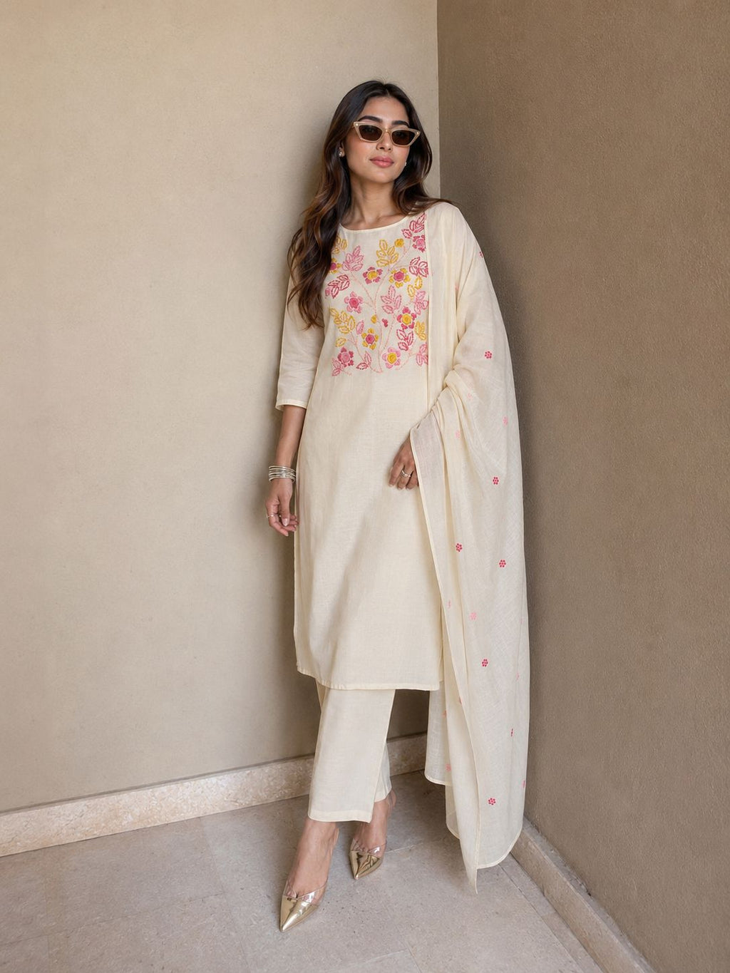 WHITE KURTI SET